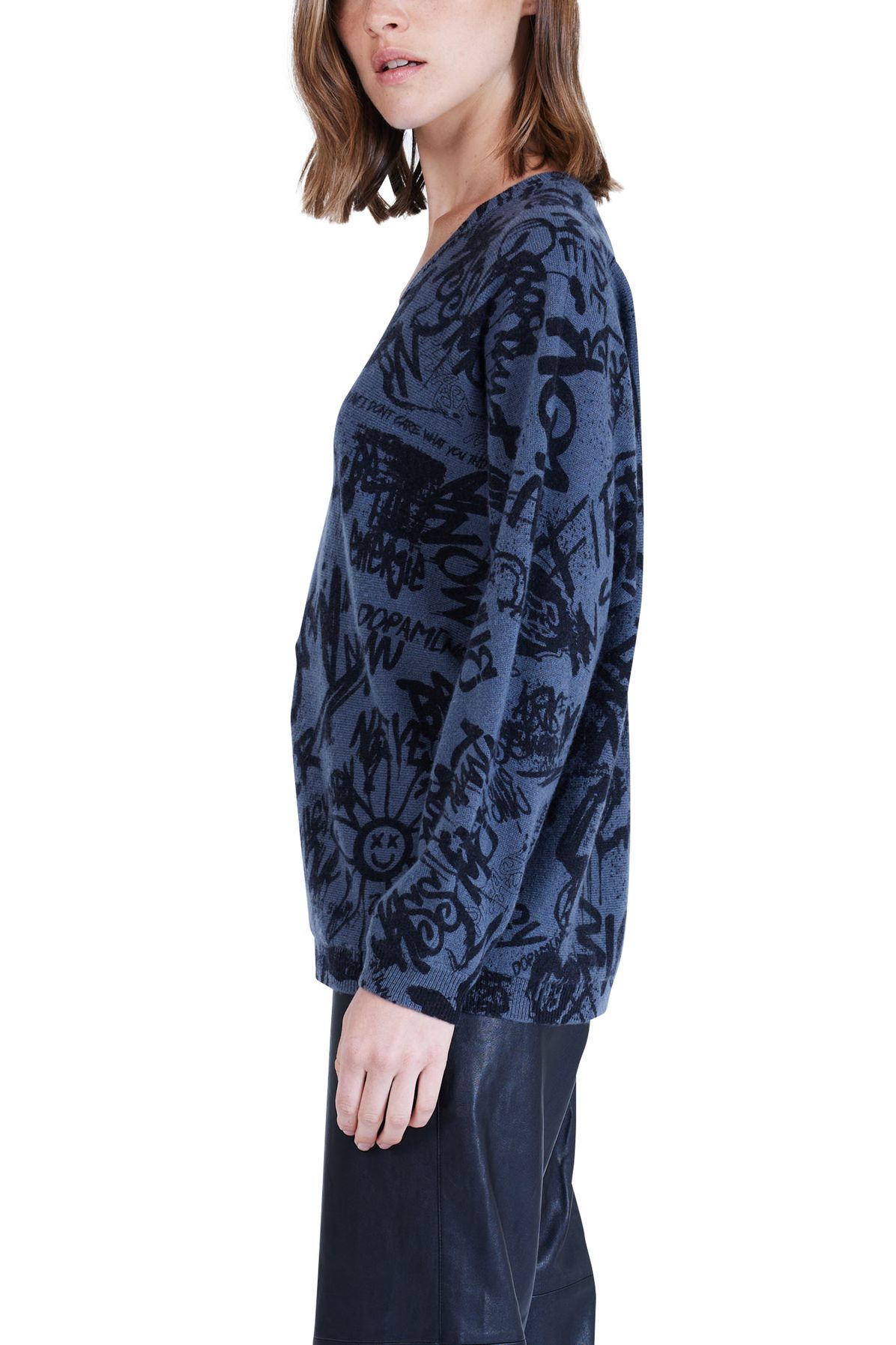  Cashmere poncho with Grafitti motifs