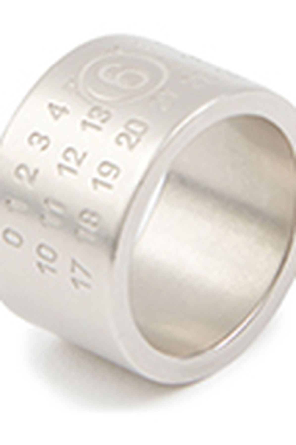 MM6 Maison Margiela Numeric minimal signature ring