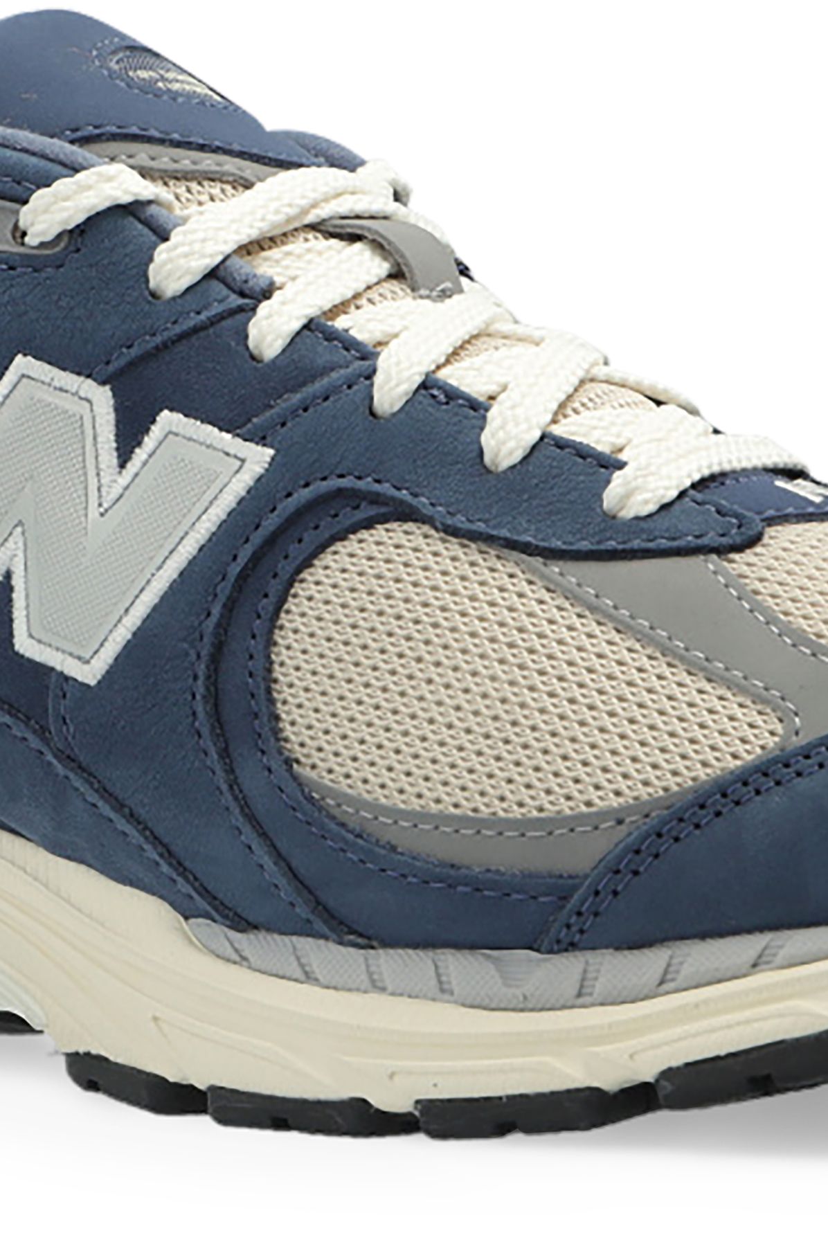 New Balance ‘M2002RHC' sneakers