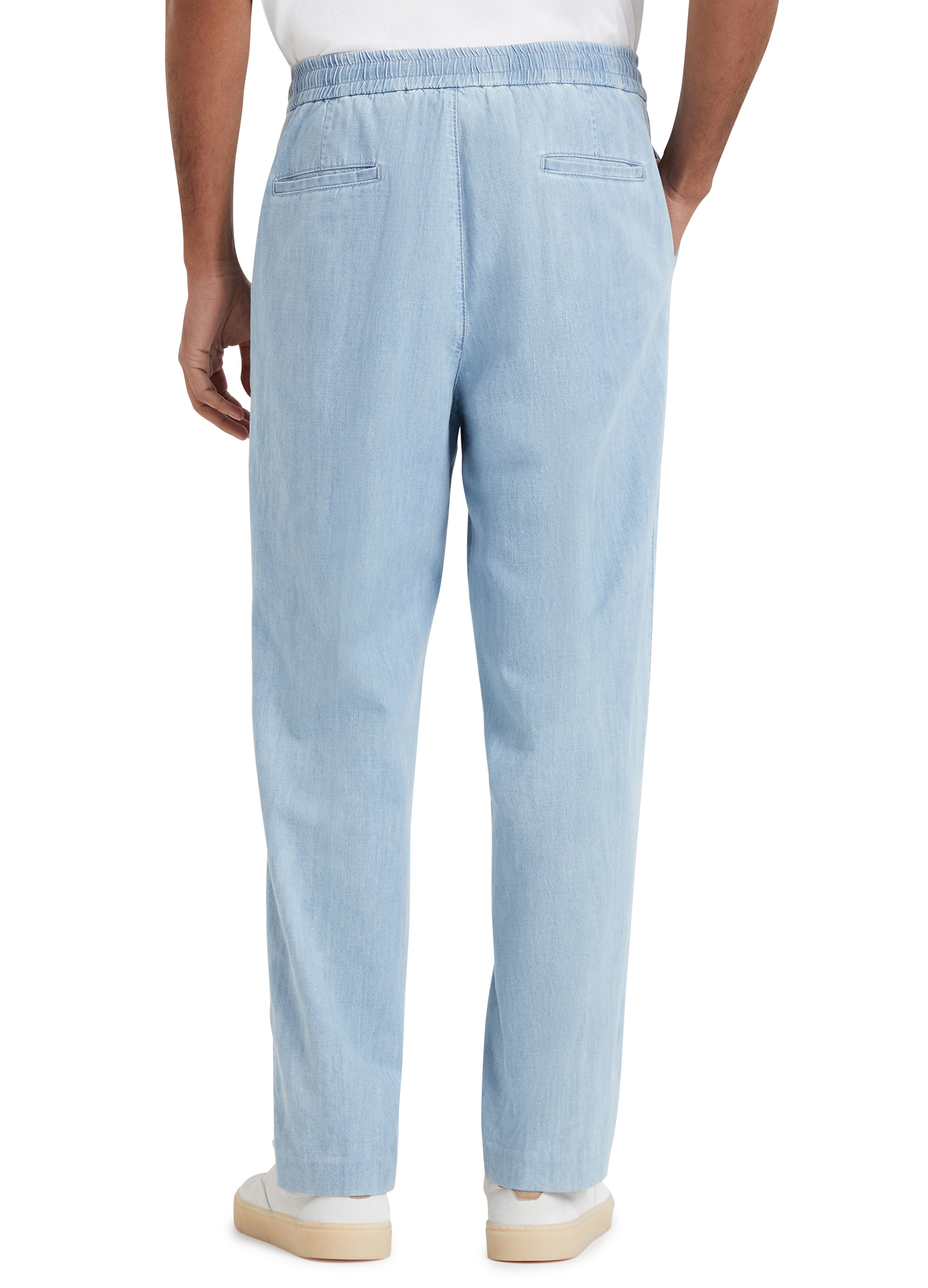 Brunello Cucinelli Leisure fit trousers with double pleats