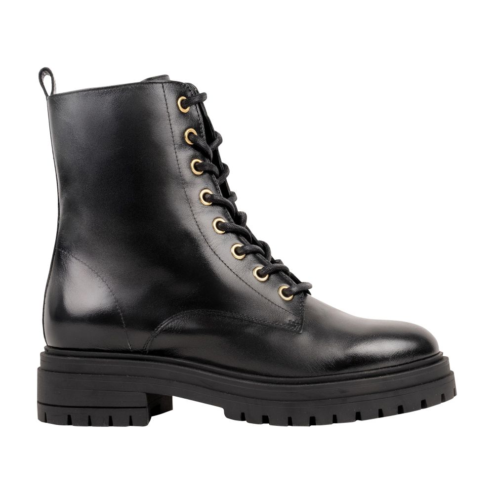  Max lace-up boots