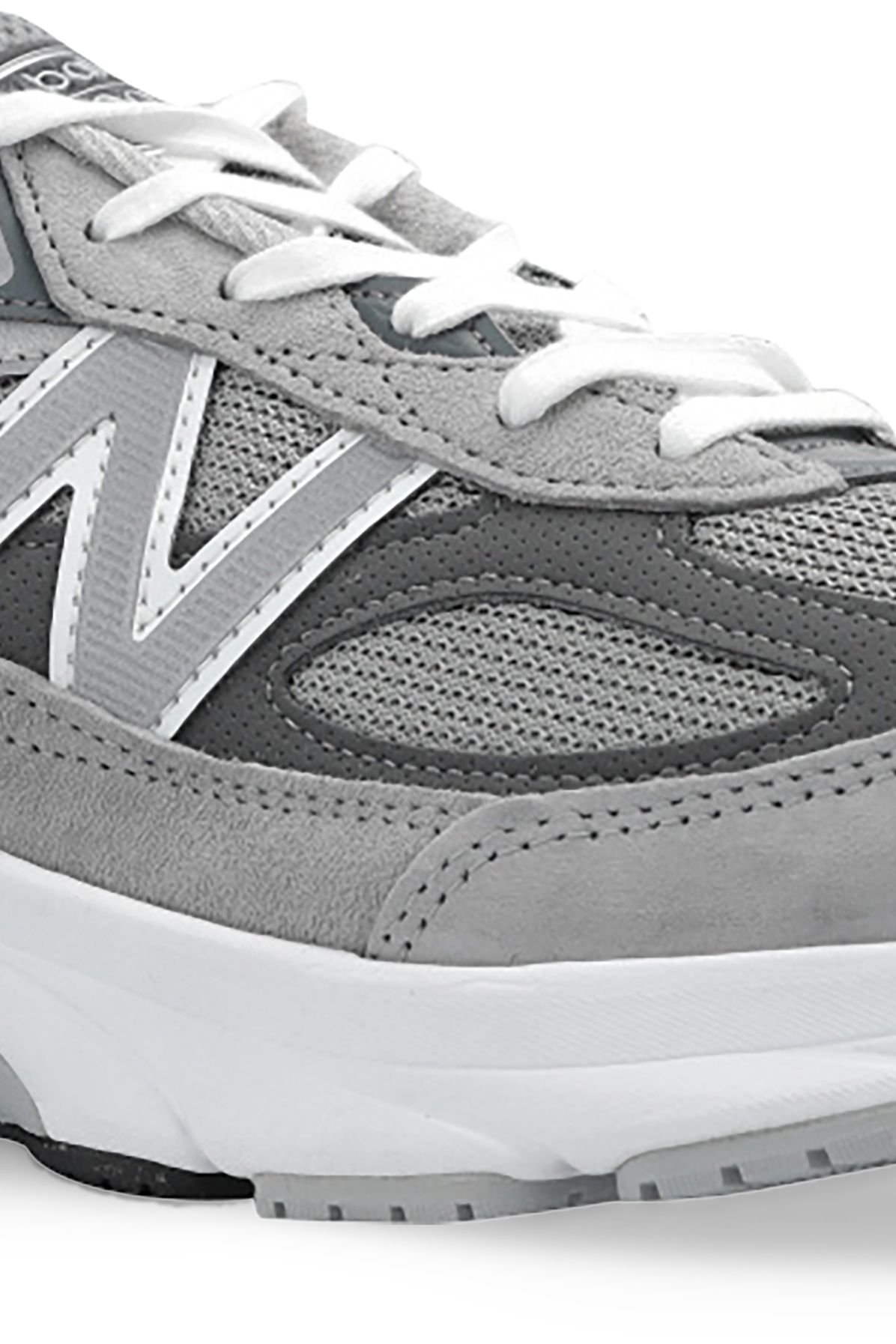 New Balance M990SS6 sneakers