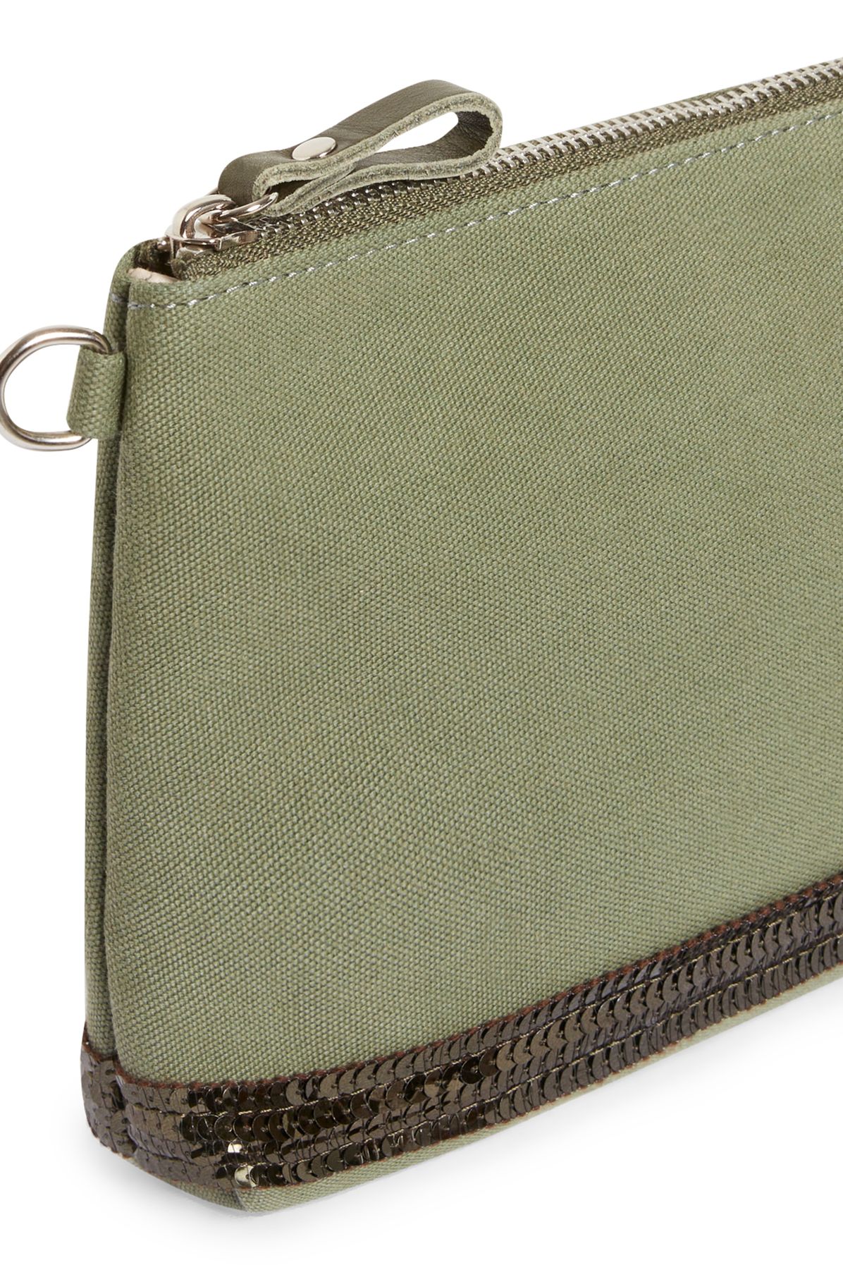  Zipped clutch