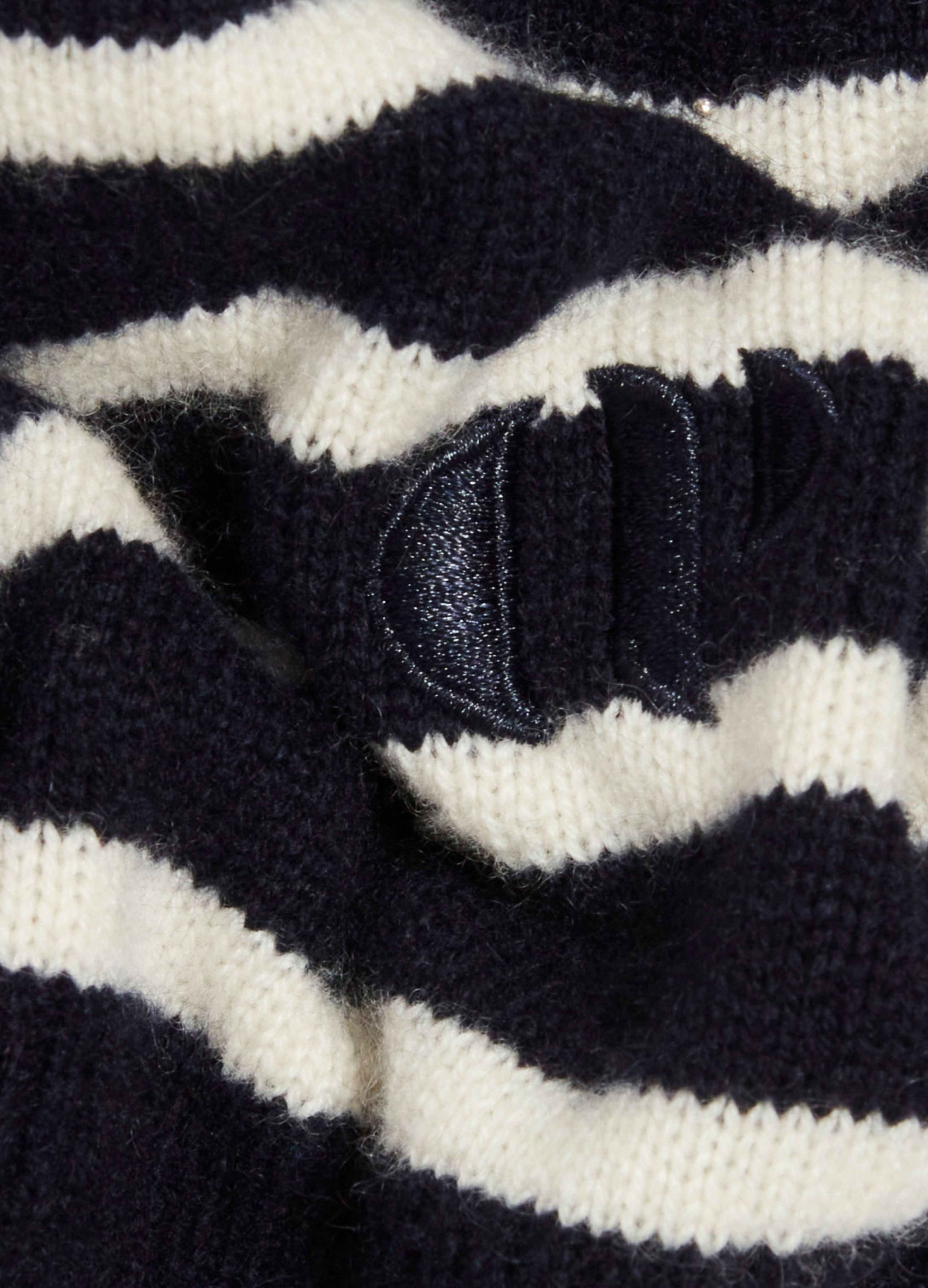  Two-tone stripy cashmere jumper