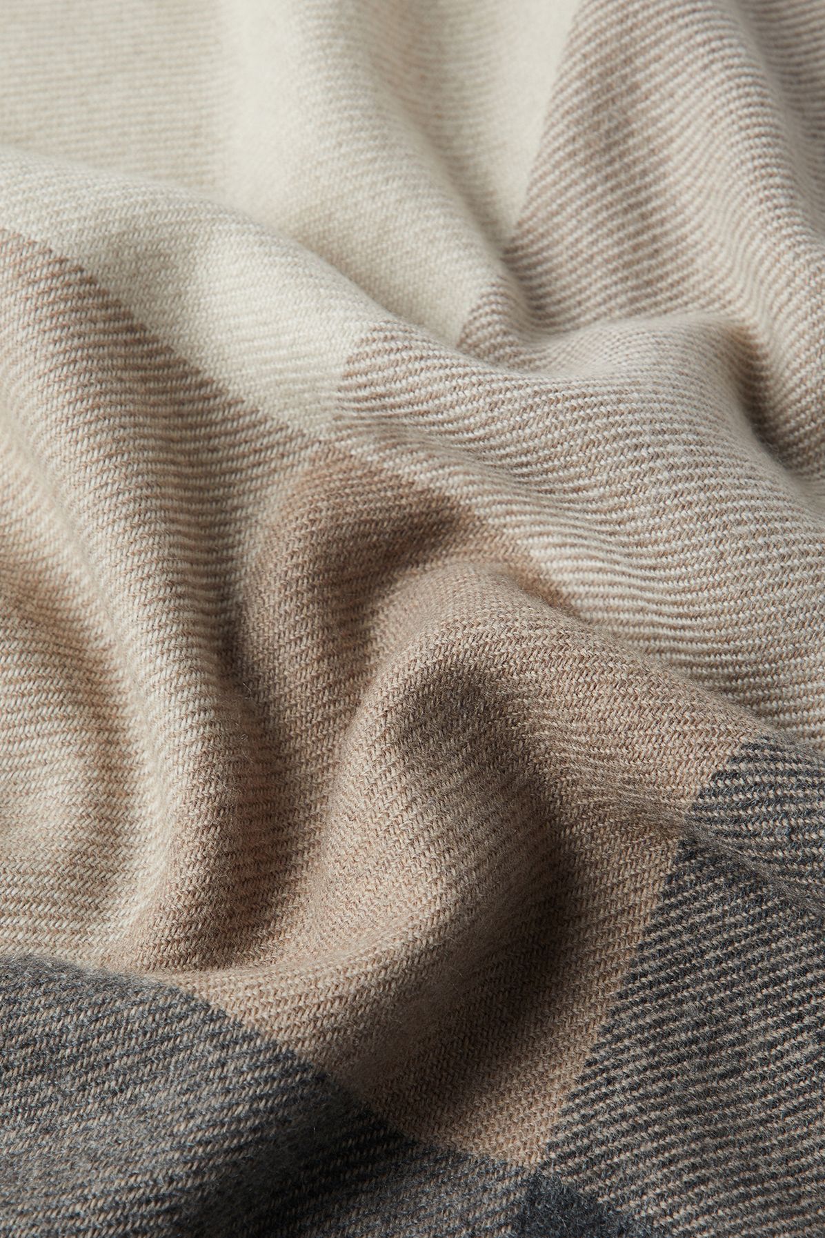 Brunello Cucinelli Cashmere and wool scarf