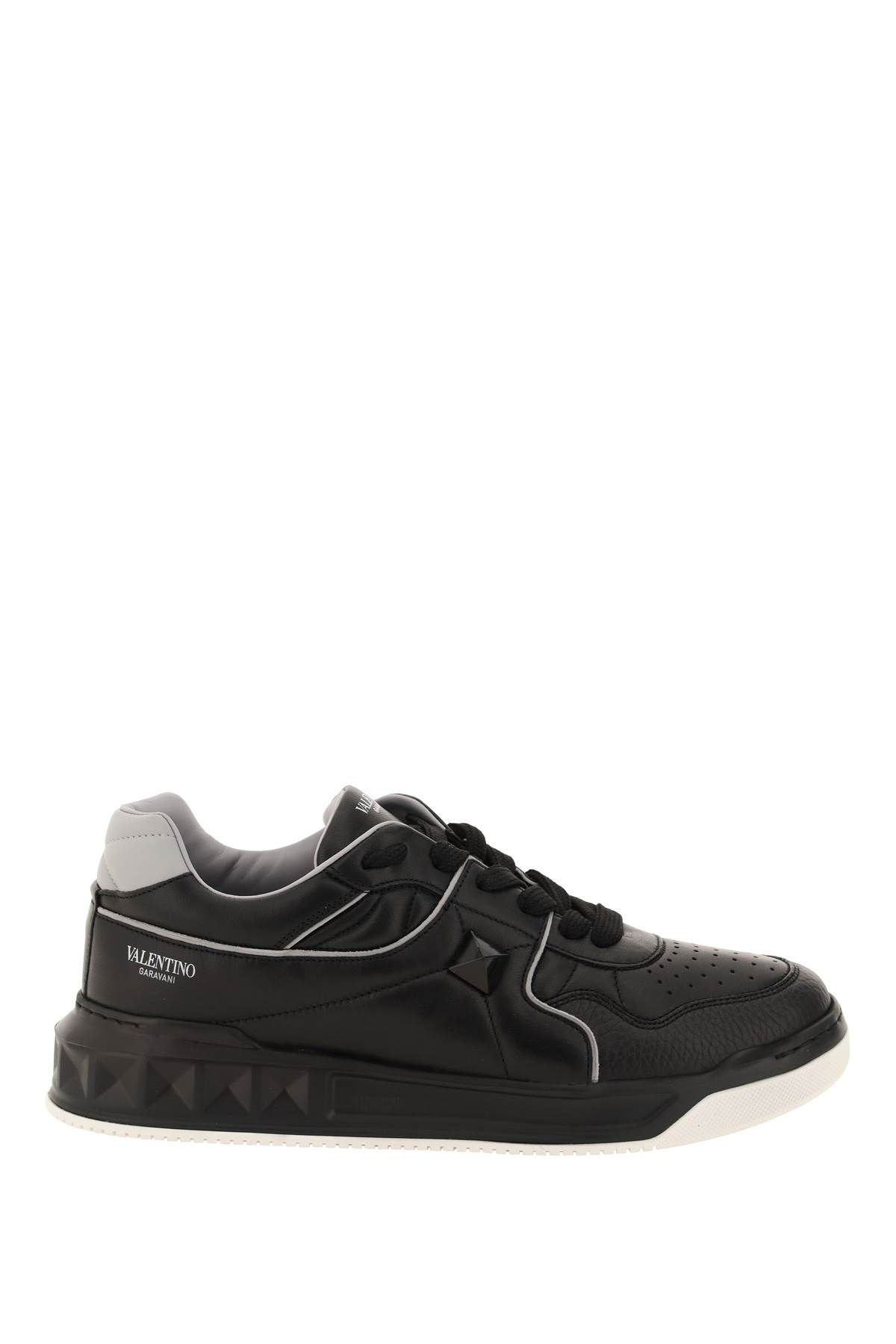 VALENTINO GARAVANI VALENTINO GARAVANI one stud low-top sneakers