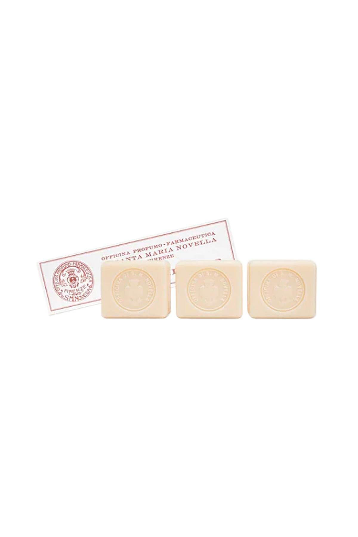 OFFICINA PROFUMO FARMACEUTICA DI S.M.NOV OFFICINA PROFUMO FARMACEUTICA DI S. M.NOV week-end soap kit - 3x50gr