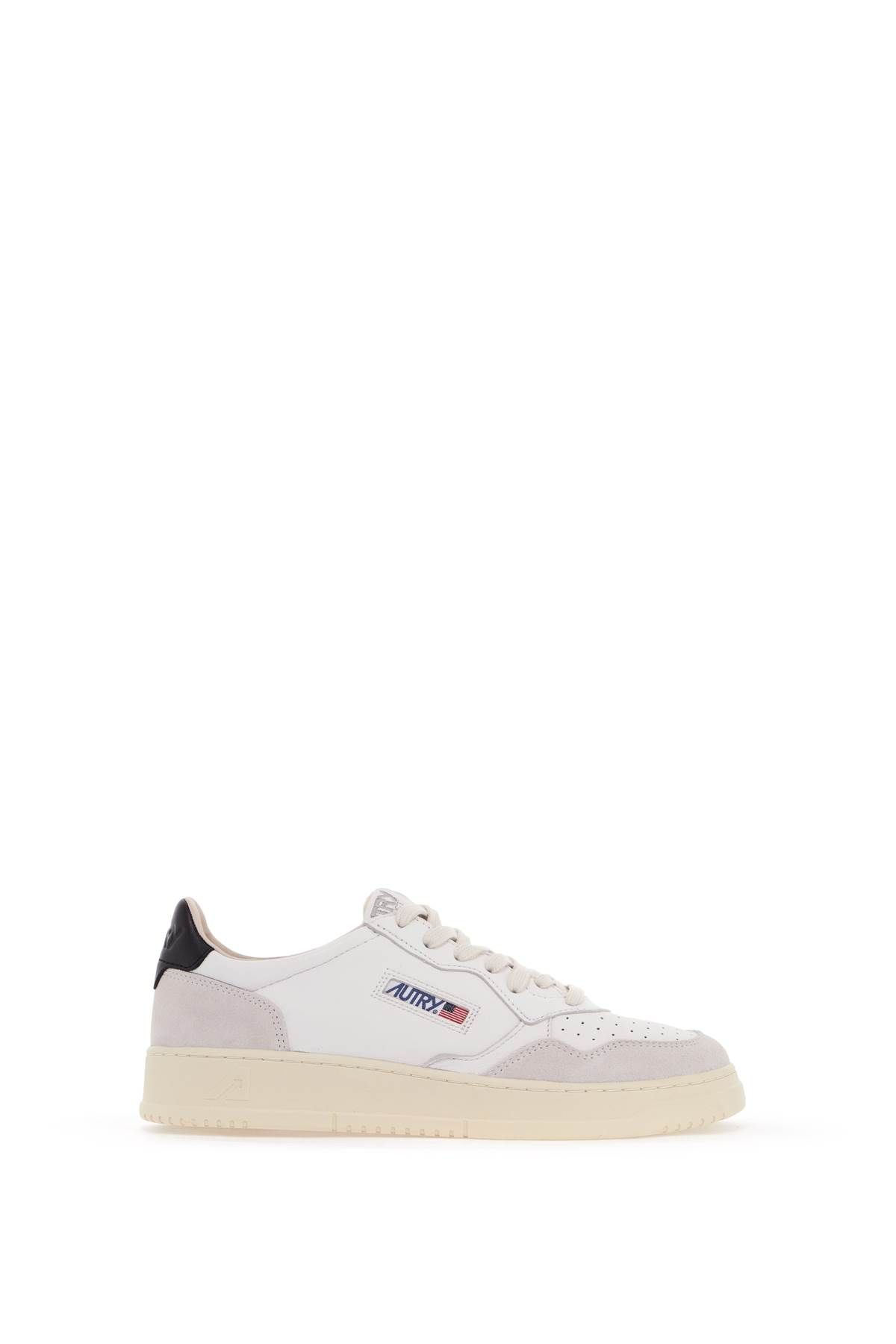 AUTRY AUTRY leather medalist low sneakers