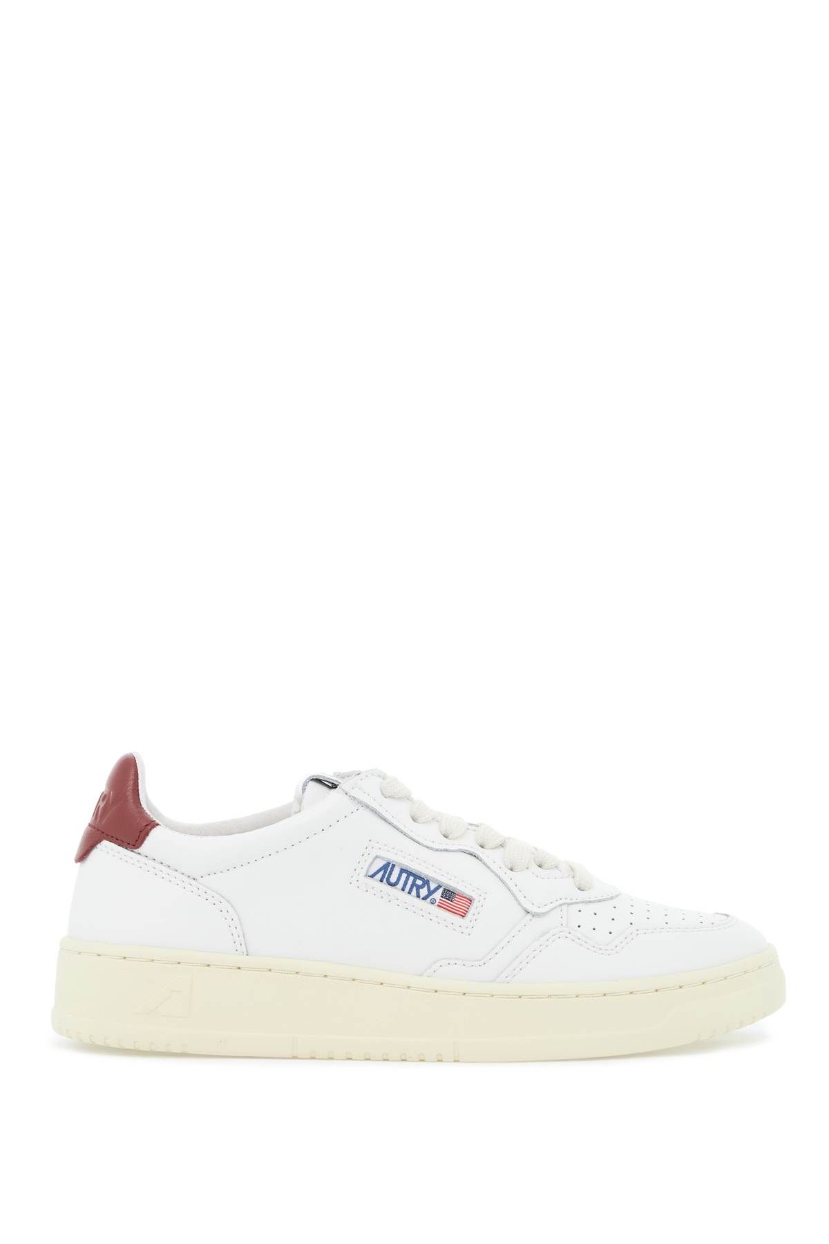 AUTRY AUTRY leather medalist low sneakers