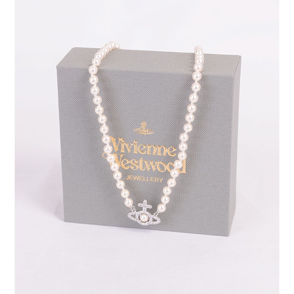 Vivienne Westwood Olympia Pearl Necklace