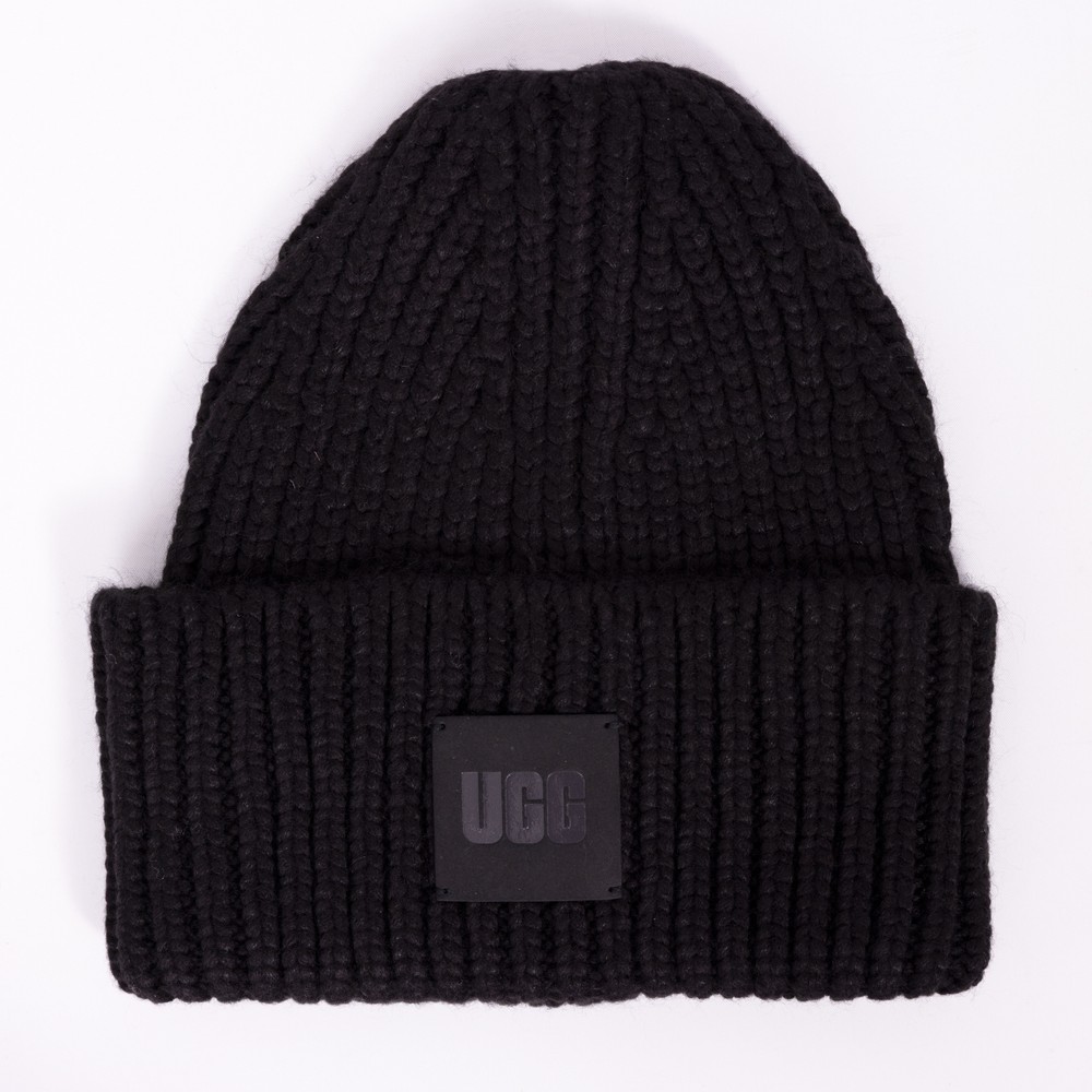 Ugg Chunky Rib Beanie With Logo