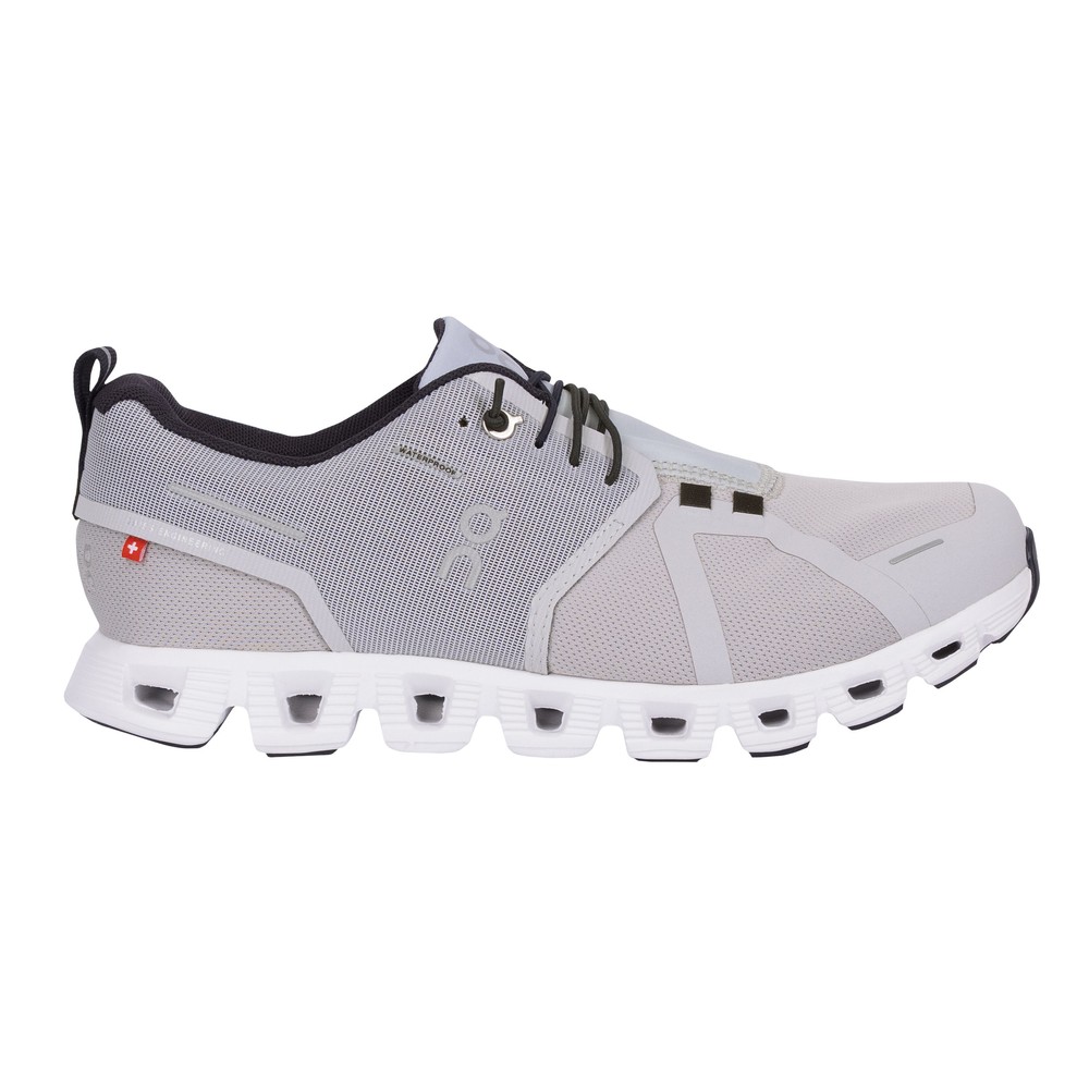 On Running Cloud 5 Waterproof Trainer